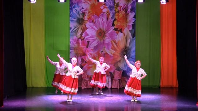 Танцевальный коллектив 