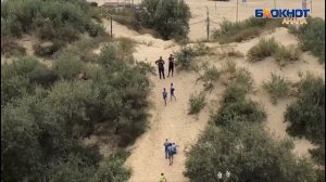 Опасные игры детей на барханах в Витязево