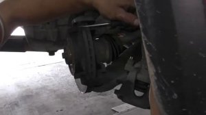 Логан степвей замена тормозных колодок.