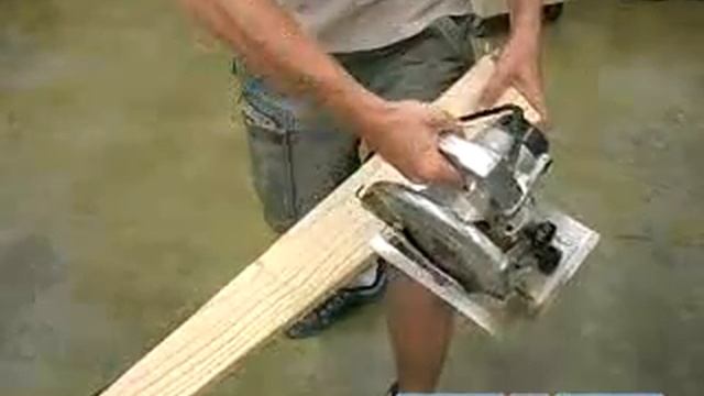 How To Use A Circular Saw : Understand The Use & Care Of Your Saw