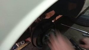 Регулировка ручника Москвич-412 и замена задних тормозных колодок.mp4