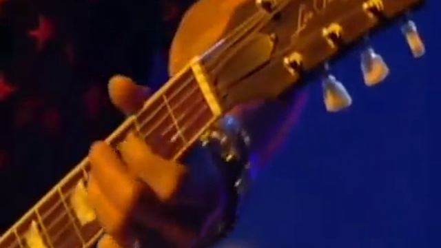 Slash with Steve Winwood: "Hey Joe" (live UK Rock N' Roll Hall Of Fame 2005) смотреть онлайн
