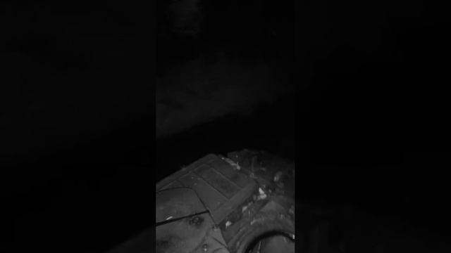 Эвакуация еще одной выведенной из строя украинской 155-мм САУ AHS Krab польского производства.