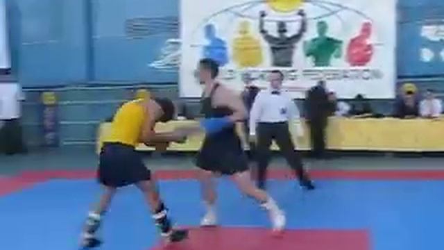 Роман Ворона, Черкассы победил бойца из Киева за 3 м.