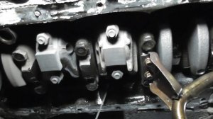 Когда горит красная леечка , ехал без масла