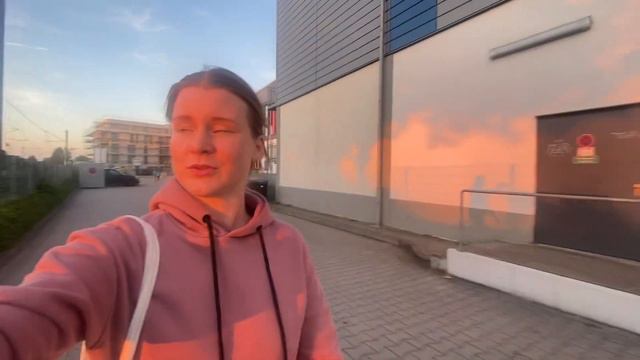 Решаю, куда пойти на Новый Год смотреть онлайн
