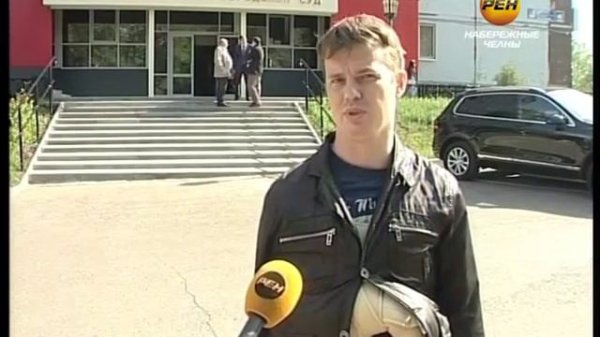 Молотки стучат – в суде и на стройке