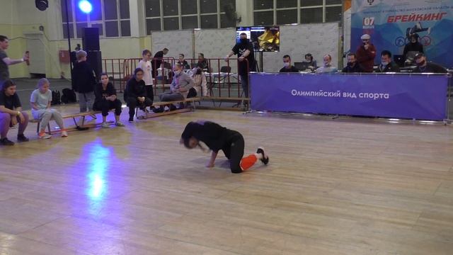 ЧЕМПИОНАТ И ПЕРВЕНСТВО ПО БРЕЙКИНГУ В ДОЛГОПРУДНОМ!!!,12 смотреть онлайн