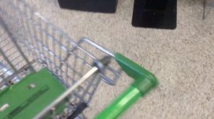 Продуктовая тележка в магазине Publix