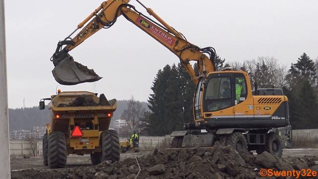 4K| Hyundai Robex 140W-9A Wheeled Excavator Loading Hydrema 912FS смотреть онлайн