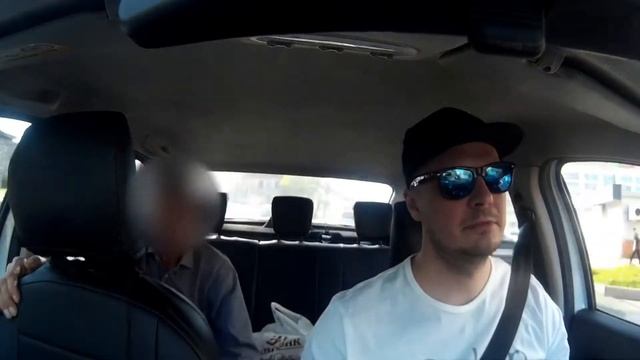 Яндекс такси. Чаевые 700 рублей! смотреть онлайн