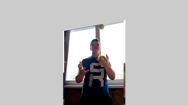 Как жонглировать трои теннисные шарики смотреть онлайн