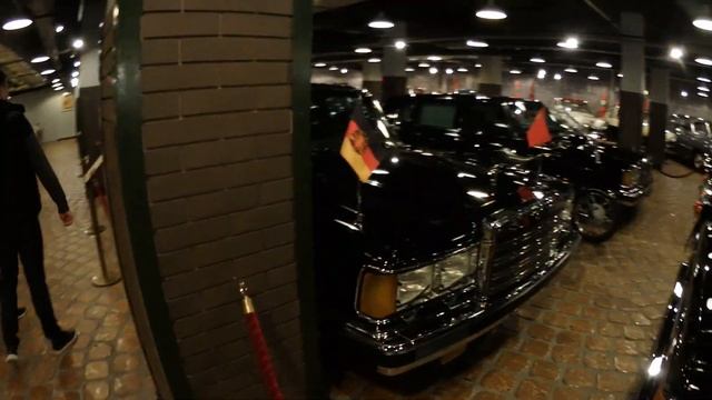 ЭКСКУРСИЯ В МУЗЕЕ ТЕХНИКИ ВАДИМА ЗАДОРОЖНОГО. ПРАВИТЕЛЬСТВЕННЫЕ АВТОМОБИЛИ смотреть онлайн
