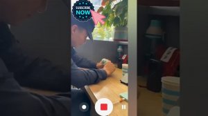 Попробуй не засмеяться