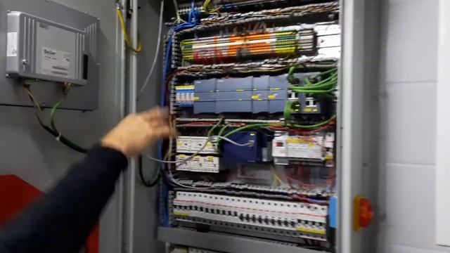 Открытая мойка г. Йошкар-Ола. Продажа старого оборудования. Замена пультов на сенсорный экран. смотреть онлайн