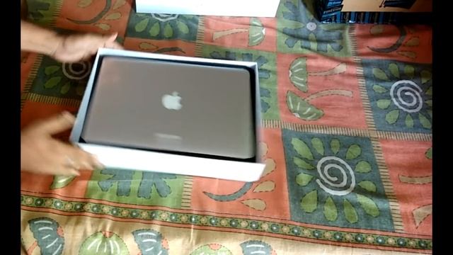 Unboxing Of Macbook Air 13.3 Inch 2017 [Amazon] . 8Gb RAM 128Gb SSD i5 5th Gen 1.6 GHz Processor. смотреть онлайн
