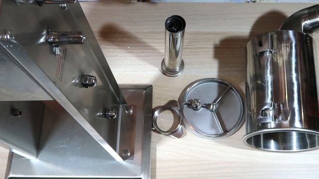 Домашняя колбаса: классический рецепт домашней колбасы сервелата из говядины и баранины в духовке. смотреть онлайн