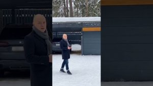 Умный навес для автомобиля 2022. Обзор функционального навеса для двух машин с хозяйственным блоком