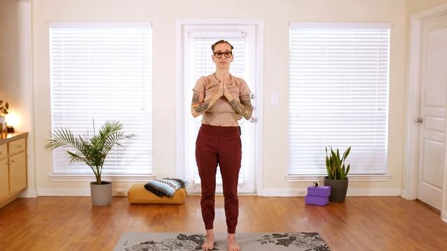 Morning Yoga - 10 Min Full Body Energizing Stretch ☀️ Wake Up Yoga Stretches ☀️