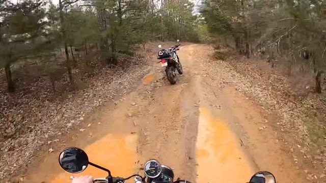 TW200 and Suzuki VanVan Adventure Ride смотреть онлайн