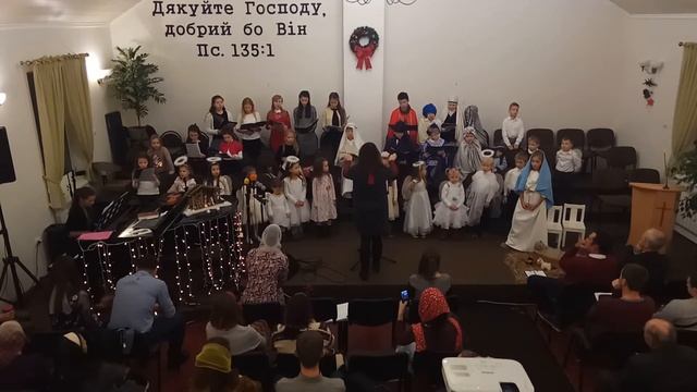 Вифлеем спокойно спит, мирно спит - рождественские детские песни смотреть онлайн