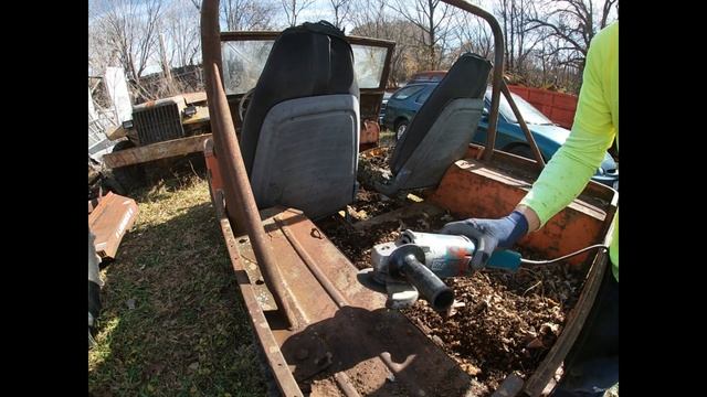 Willys Jeep Episode 4: Cleanup and Seat Removal смотреть онлайн