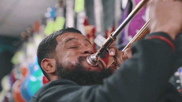 Customer Store Jam - "Steelo Soul" on the Yamaha YSL-891Z Trombone смотреть онлайн