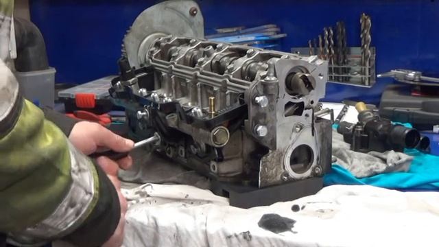 Thermostat Suzuki Grand Vitara 1.9L DDiS F9QB смотреть онлайн