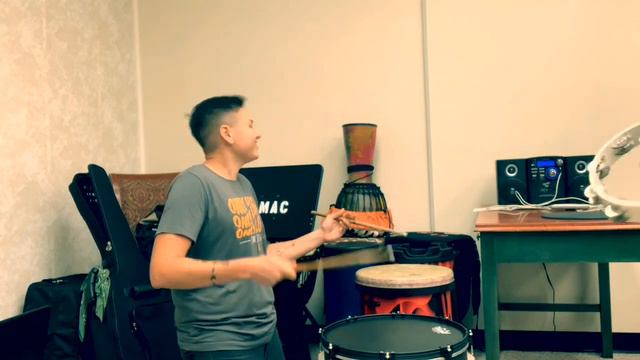 Siri Metronome Challenge | Fun Music Lessons | Dani Fiore Music смотреть онлайн