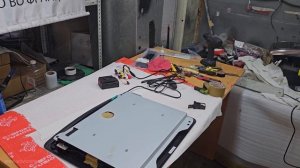 Потолочный монитор для Toyota Alphard - Автотехцентр SoundSpeed