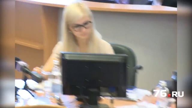 В Ярославле забыли про яму смотреть онлайн