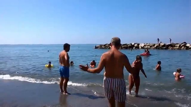 l'estate Salernitana,tra Lido Caravella ed il calore del tifo granata смотреть онлайн