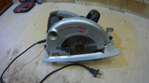 Мой взгляд на инструмент. Обзор дисковой пилы ИНТЕРСКОЛ ДП-165\1200