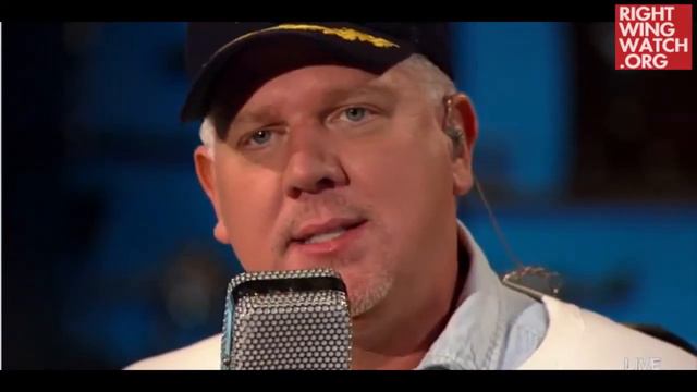 Glenn Beck Attacks Oprah Winfrey: YOU DISGUST ME! - 8/16/13 смотреть онлайн