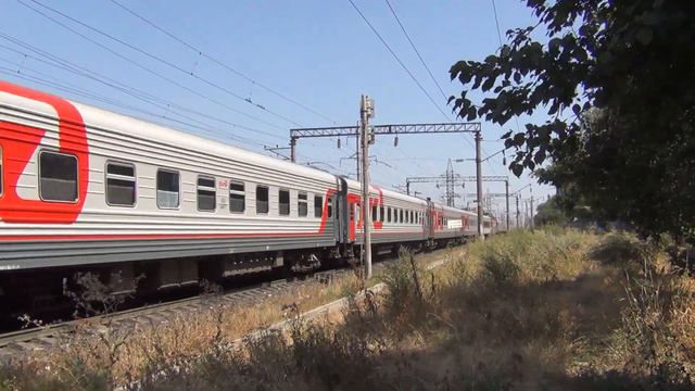 Электровоз ЭП20-021 с поездом №19 Ростов-на-Дону — Москва смотреть онлайн