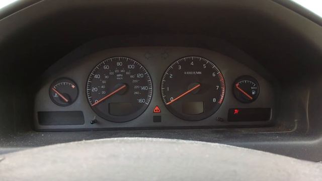 Volvo S60 Instrument Panel Has a Seizure. смотреть онлайн