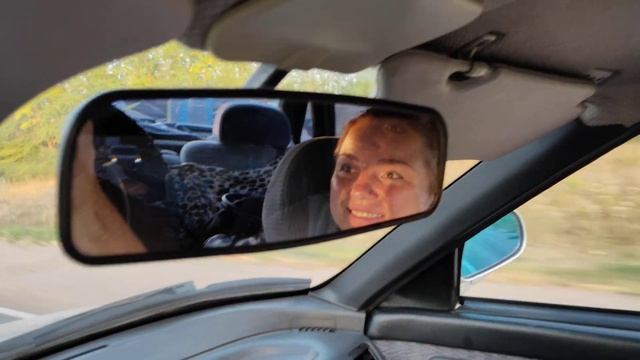 мотохвост в дороге, вид с водительского. смотреть онлайн