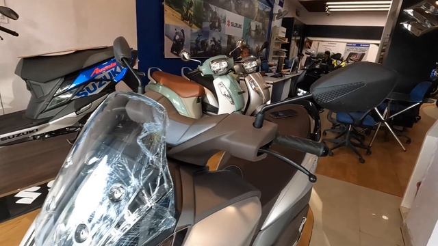 Suzuki Burgman Street EX Review - Better Than Honda Activa 125 ? | BikeOpedia смотреть онлайн