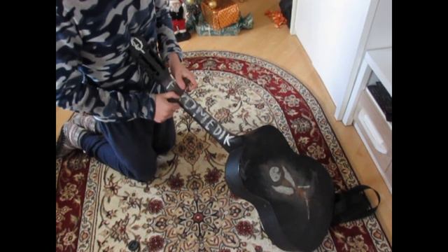 делаем гитару для мартина смотреть онлайн