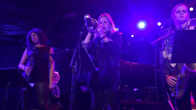 Artemis-Penelope-1/13/2020 New York City смотреть онлайн