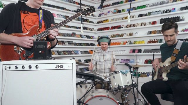The JHS Legends of Fuzz, Plugin (Jordan Boss Tone Clone) смотреть онлайн