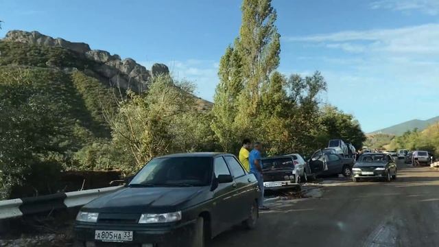 Селевой поток под Судаком 18.08.2017. смотреть онлайн