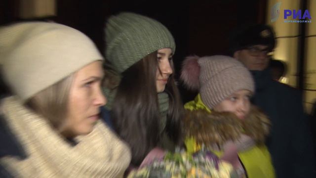 О храбрости школьницы из Вышнего Волочка говорят по всей России смотреть онлайн