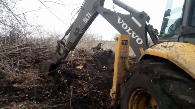 Корчёвка ОГРОМНОГО пня гиганта смотреть онлайн