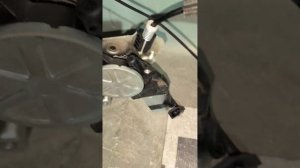 33726 Стеклоподъемник передний правый Ford Focus 1