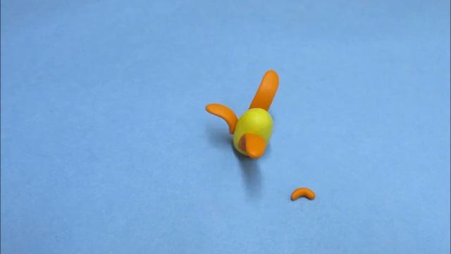 Слепить цыплёнка из пластилина. To blind a chicken from plasticine. 從橡皮泥失明的小雞。 смотреть онлайн
