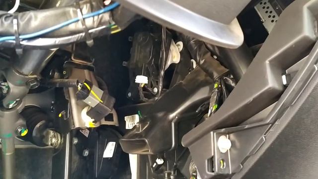 Скрип привода заслонок отопителя на Солярис дорестайл смотреть онлайн