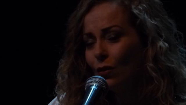 Anneke Van Giersbergen - Like A Stone - Tuska Open Air Metal Festival 2017 смотреть онлайн