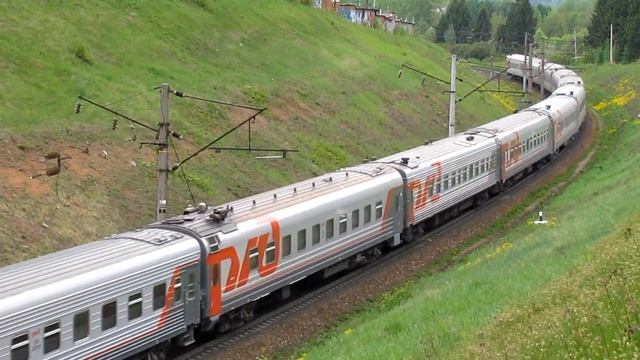 ЧС4Т 712 на перегоне Киров - Красносельский Горьковской железной дороги. смотреть онлайн