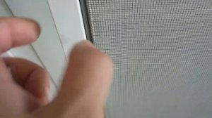 Лайфхак - чем заменить сломанные крючки оконной сетки